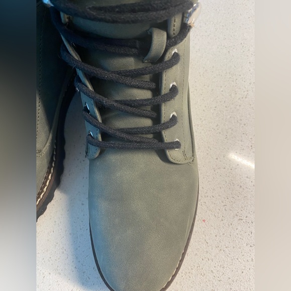 Nautica Dark Green Boots size 7.5 - Picture 5 of 7